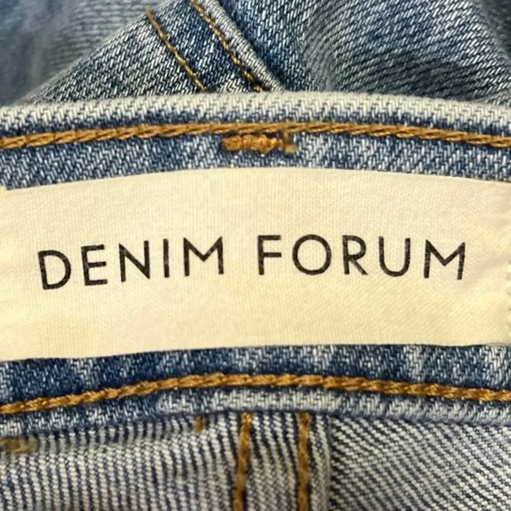 Aritzia Denim Forum Blue Light Wash The Bailey High Rise Crop Flare Jeans Sz 23